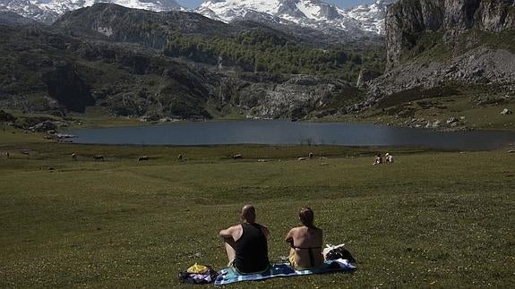 Una primavera cálida que comienza con lluvia