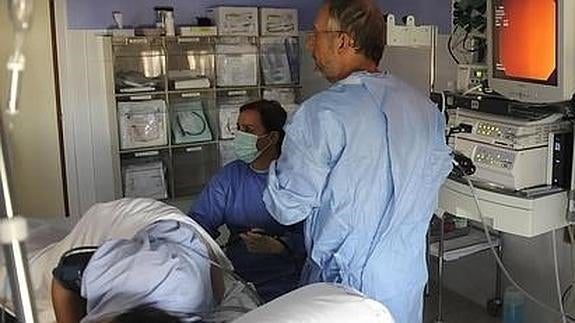 Sanidad extenderá a Avilés el programa piloto de cribado de cáncer de colon