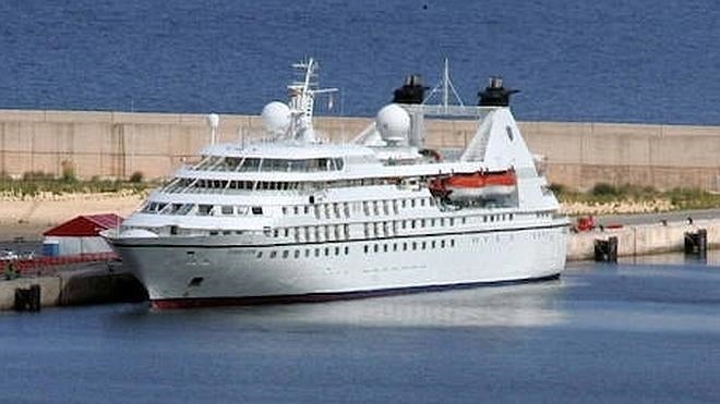 El Musel duplicará los cruceristas en 2016