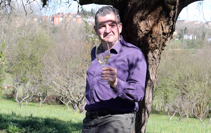 «Cada vez está más de moda la copa de vino para el champán»