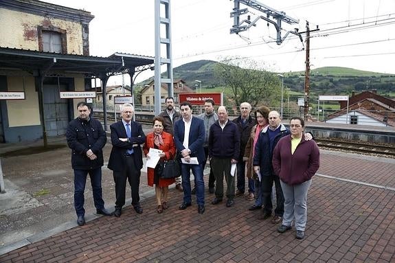 «¿Es de Villabona? ¿Trae escolta?»