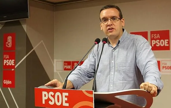 Garmón dimite como presidente de Gijónsocialista por discrepancias con el secretario de la asociación