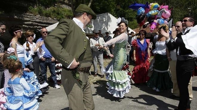 Por sevillanas en Infiesto