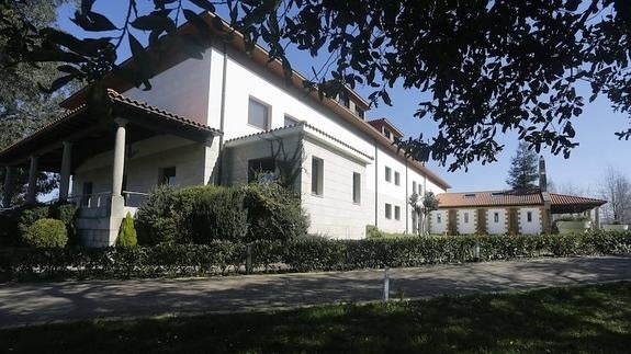 Gijón adjudica las concesiones para la residencia de estudiantes y el hotel de La Llorea