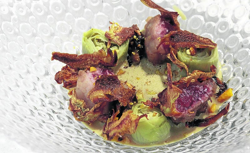 Alcachofas con sopa de foie gras