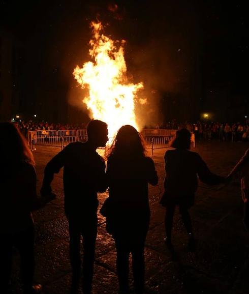 La noche de San Juan gana a la lluvia