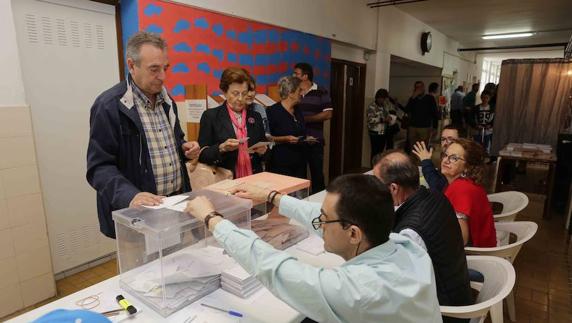 Populares y foristas vuelven a vencer en todoel Oriente salvo en Onís