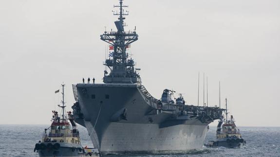 Un portaaviones para el desguace