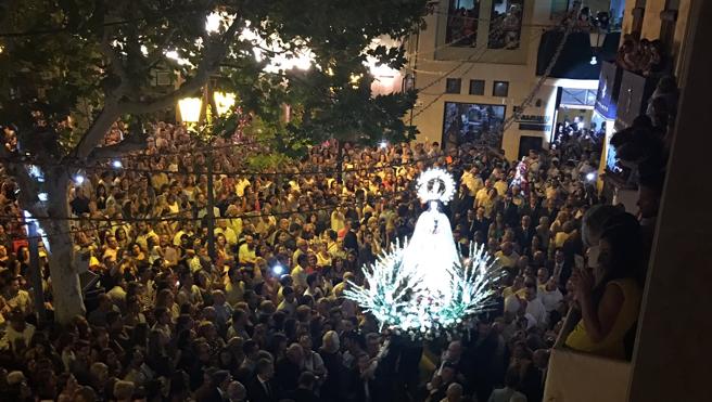 Carlos Herrera, a la gresca en Twitter: «Paseando a tu puta madre»