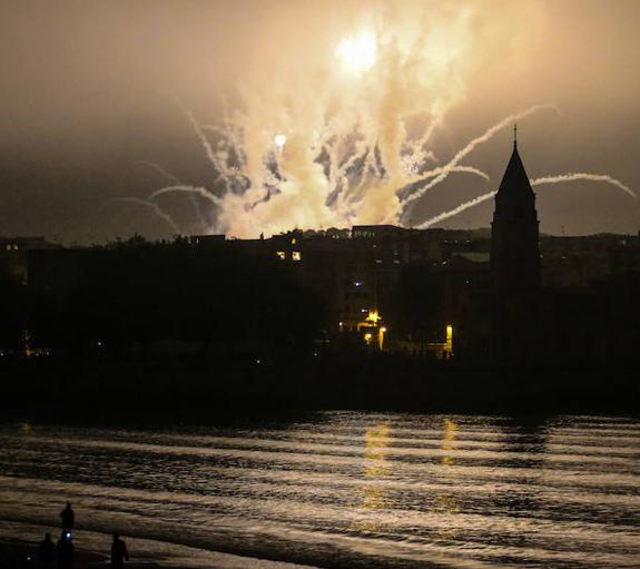 Divertia asegura que usó «el sentido común» al mantener los Fuegos