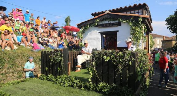 Las votaciones de las carrozas llevan al presidente de San Félix a renunciar