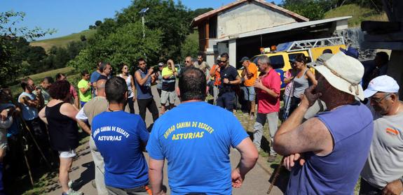 Aparece en un bosque y en buen estado la anciana desaparecida en Sariego