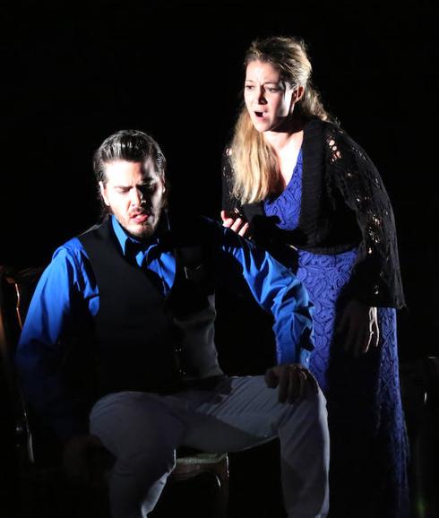 Amor imposible sobre una intriga real