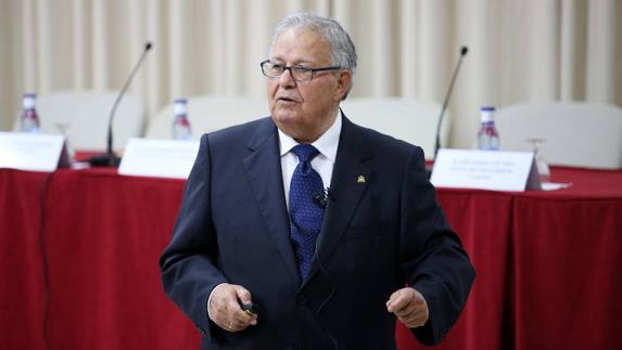 Fallece a los 76 años el catedrático de Química José Barluenga