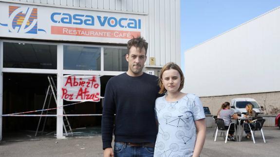 «Nos estaban vigilando, esperaron a que cerrásemos para alunizar el bar»