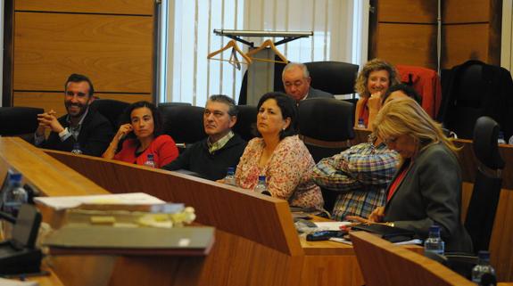 Siero congela todos los impuestos y aprueba subir el agua y alcantarillado