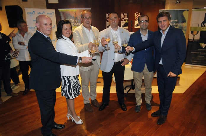 Cangas se vuelca con su Fiesta de la Vendimia