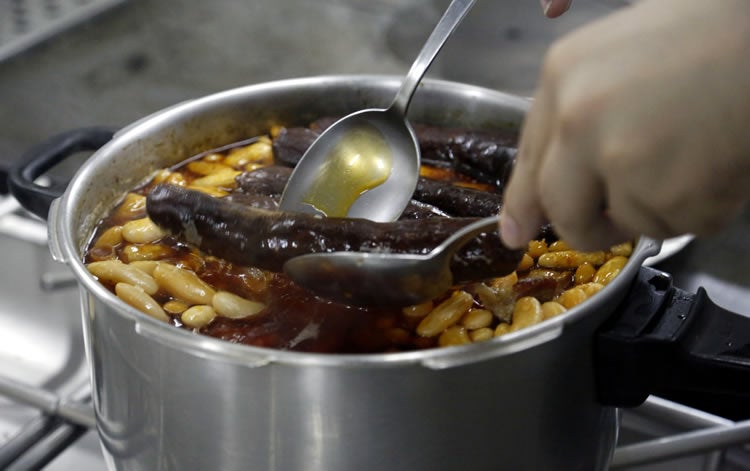 Fabada asturiana de La Máquina de Lugones