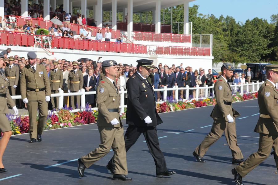 El Comisario Jefe de la Policía Nacional de Gijón sufre una grave indisposición en la jura de bandera