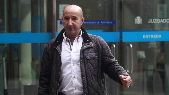 El exalcalde de Teverga, inhabilitado 7 años por favorecer la contratación de su hija