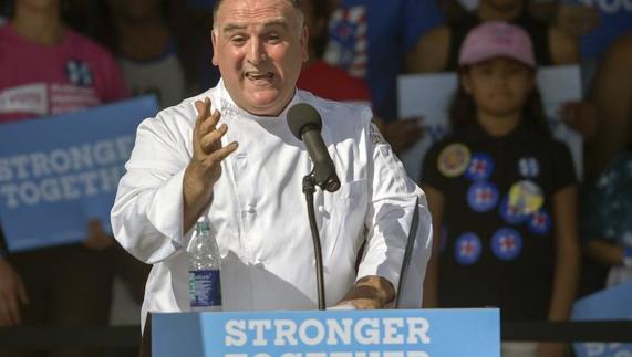 José Andrés se moja por Clinton