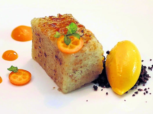 Torrija con helado de mango
