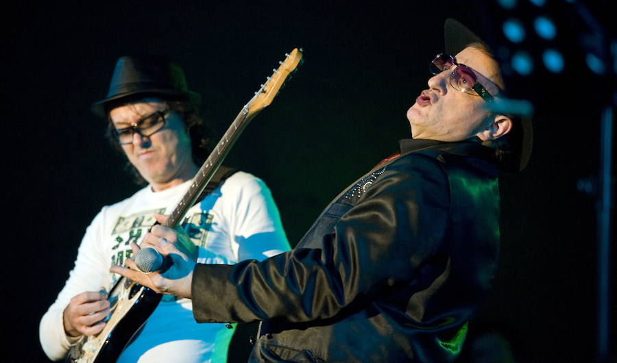 El Antroxu avilesino apuesta por los conciertos con la Orquesta Mondragón y Chambao