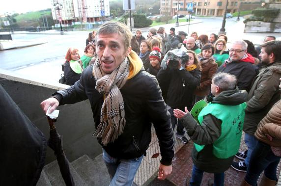 «Si en una semana me dan un piso, yo me voy. No quiero estar así»