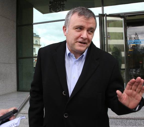 La Fiscalía insta la apertura de juicio oral al jefe de Prensa de Caunedo y De Lorenzo