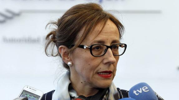 Belén Fernández lamenta el servilismo incondicional del PP de Asturias al Gobierno