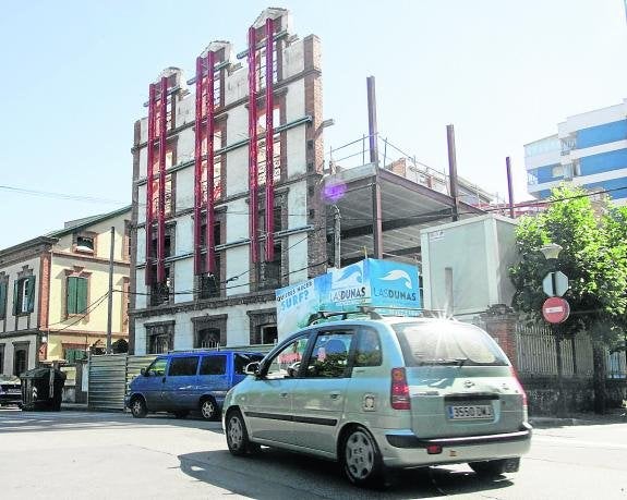 La Sareb asegurará las fachadas del Hotel Esperanza y limpiará la zona