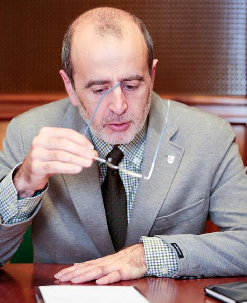 El cardiólogo Víctor Rodríguez Blanco, nuevo director del Hospital San Agustín