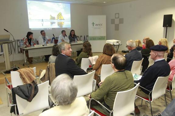 Un millar de asturianos padecen cáncer de colon