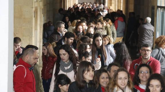 Casting de 'La zona' en Asturias: Largas esperas y frío