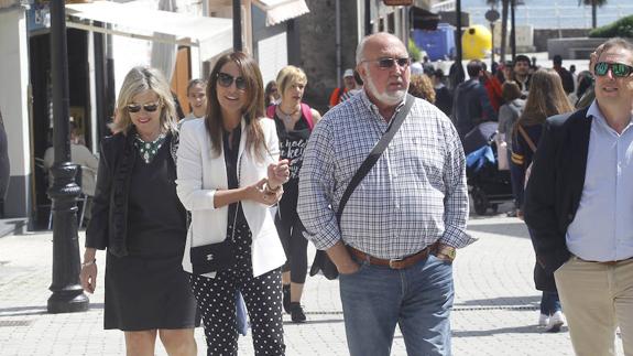 Paula Echevarría, de paseo por Candás