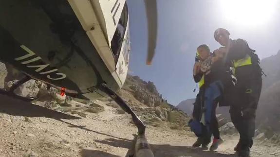 Una excursionista cántabra, rescatada en la Ruta del Cares tras sufrir un esguince de tobillo