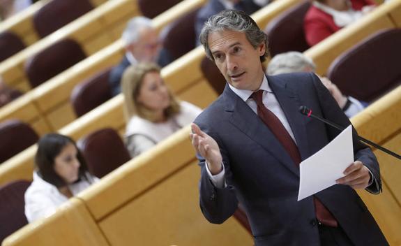 De la Serna: «Todas las regiones nos piden el AVE salvo Asturias»