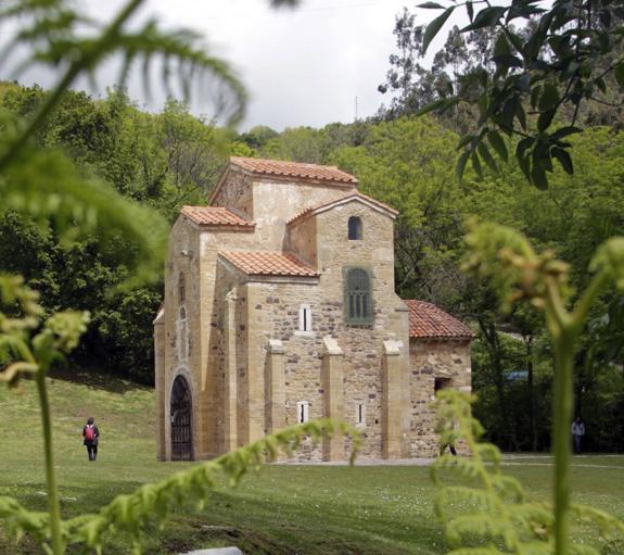 El Principado restaurará la pintura 'El entronizado' de San Miguel de Lillo