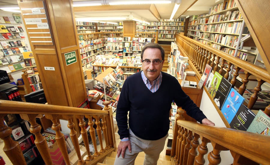 Adiós a la librería Ojanguren en Oviedo