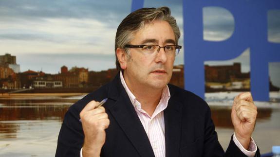 El PP pide a Moriyón apartar al concejal de Seguridad por su «fijación personal» contra Protección Civil